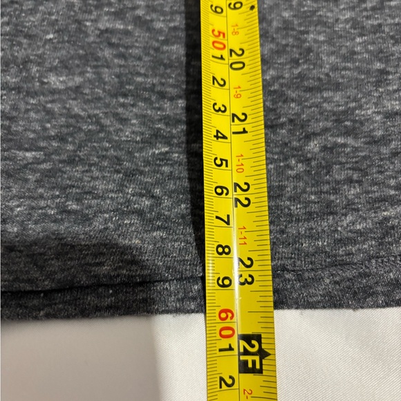 Universal Thread Charcoal Muscle Tee - Picture 4 of 7